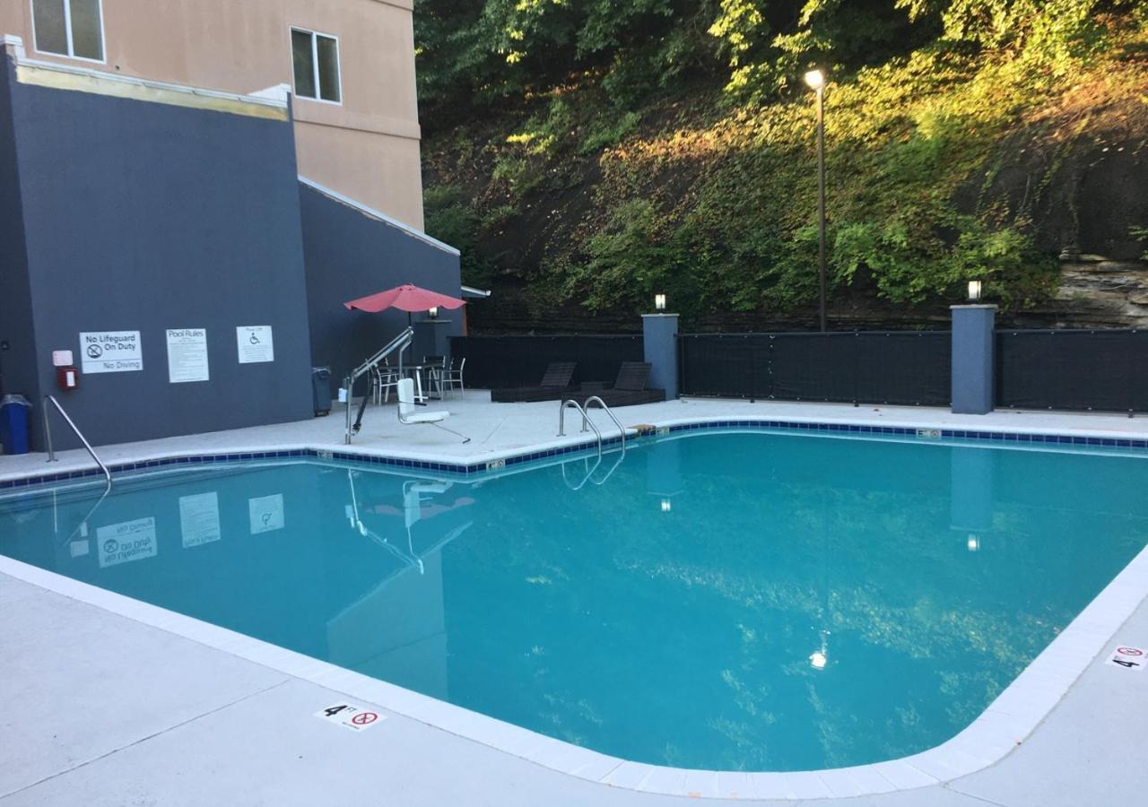 Comfort Suites Nashville Airport - Bna Екстериор снимка