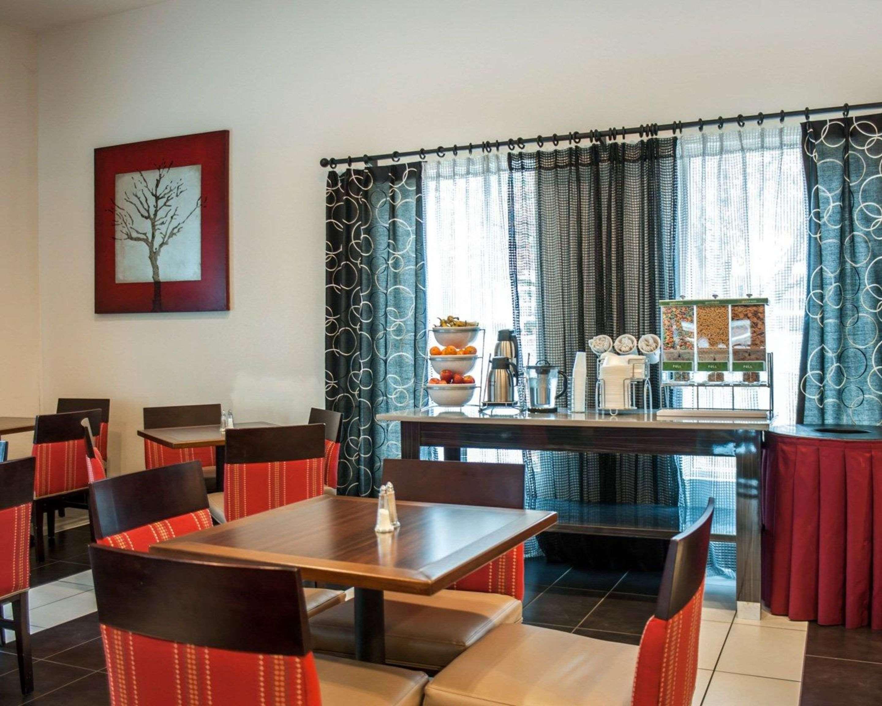 Comfort Suites Nashville Airport - Bna Екстериор снимка