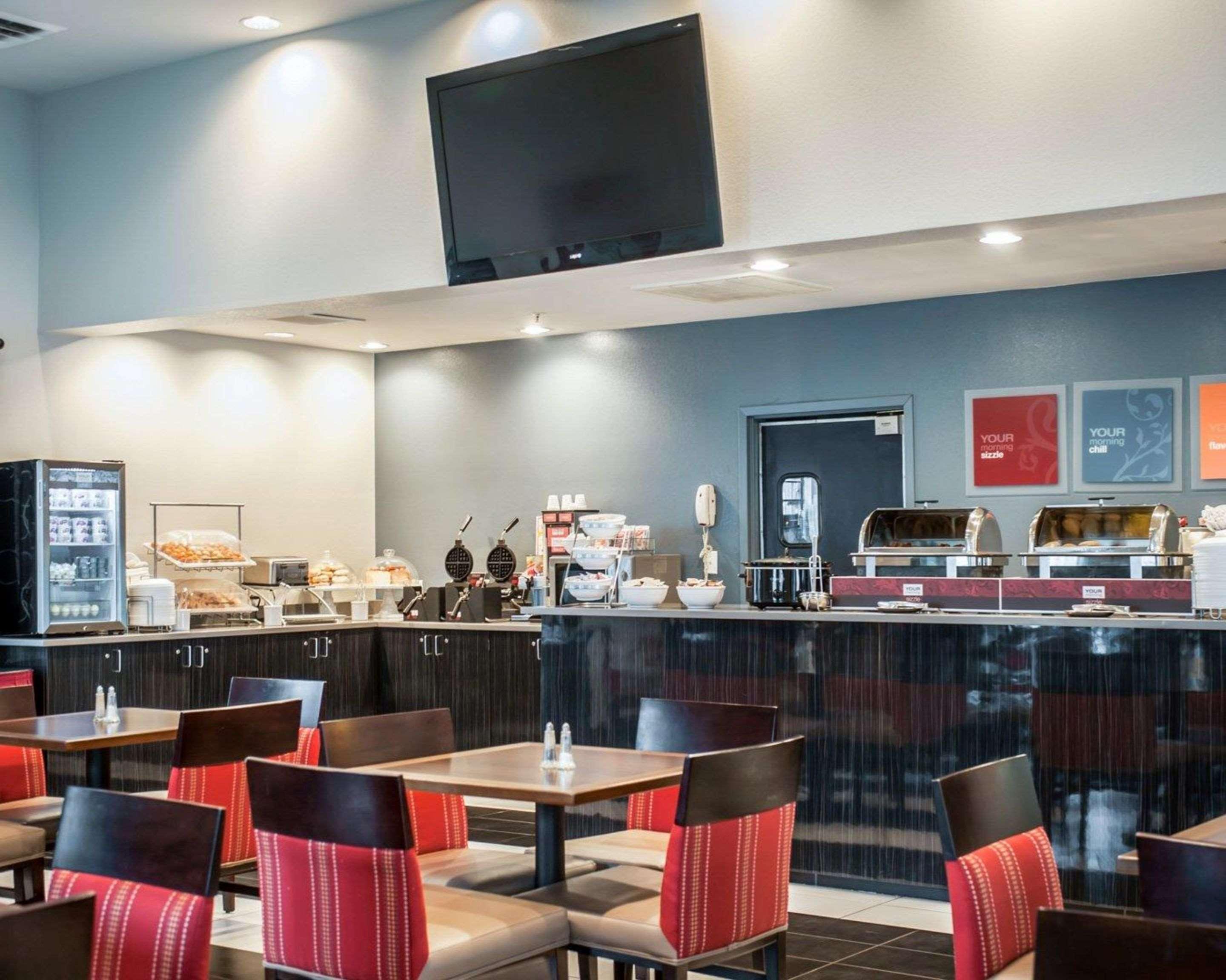 Comfort Suites Nashville Airport - Bna Екстериор снимка