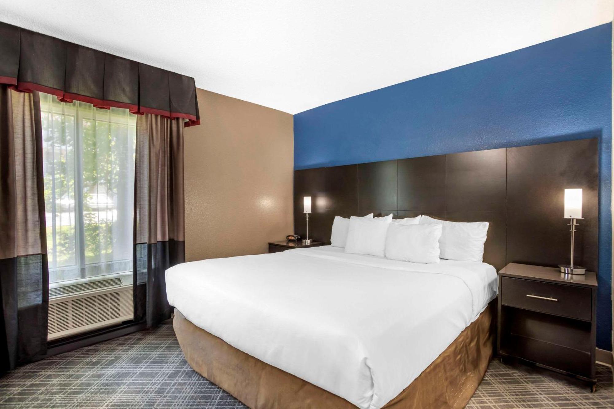 Comfort Suites Nashville Airport - Bna Екстериор снимка