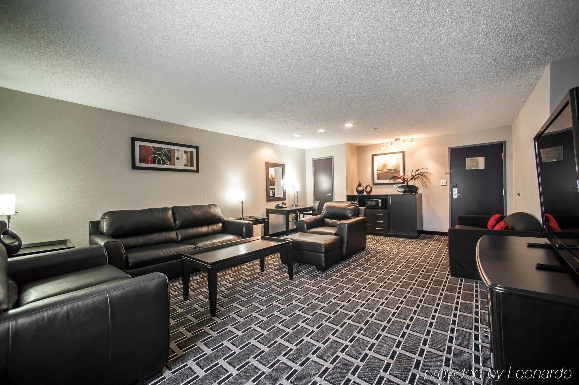 Comfort Suites Nashville Airport - Bna Екстериор снимка